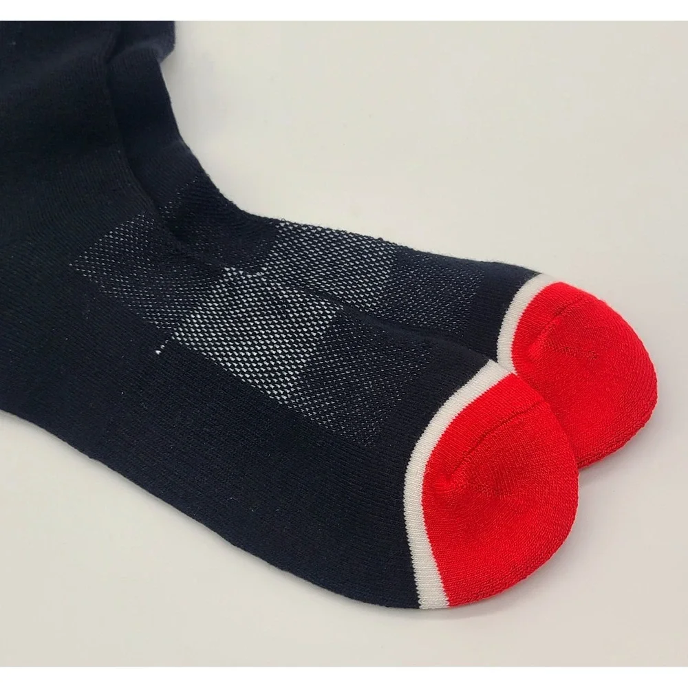 686 Sunrise Snowboard Ski Socks S/M Mountain Black White Red NWT